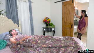 Παλιά πατριός πρωκτικό γαμημένο το κοκαλιάρικο latina θετή του κόρη