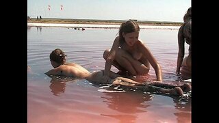 Abelina &amp;amp; Valentina അനുവദിക്കുന്നു കഴുകി ഇപ്പോൾ