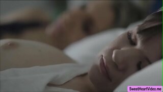 Η άλισον Rey με την Ashley Πυρκαγιές και απολαμβάνει γλείφει το μουνί τους